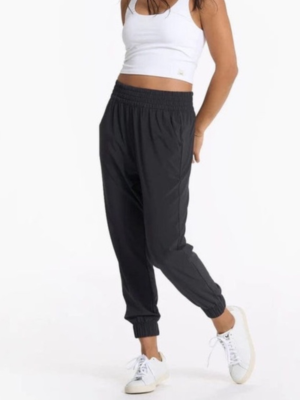 Vuori Black Villa Jogger Pants NWOT